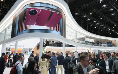 Huawei donosi prvi trostruko preklopni pametni telefon na MWC  2025